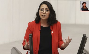 TİP'li Sera Kadıgil'den AKP ve MHP'nin seçim yasası teklifine tepki: 'Yolcudur Abbas...'