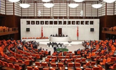 CHP'nin 'sağlık çalışanlarının sorunlarının araştırılması' önergesi AKP ve MHP oylarıyla reddedildi