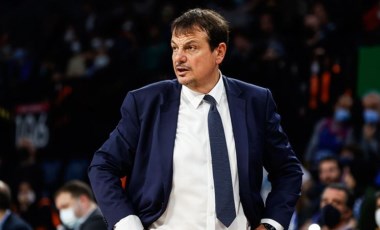 Anadolu Efes Başantrenörü Ergin Ataman: Fenerbahçe'nin istediği oyuncularıma haksızlık