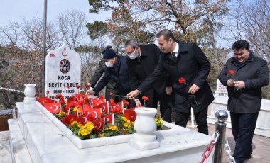 Çanakkale Savaşları kahramanı Seyit Onbaşı mezarı başında anıldı