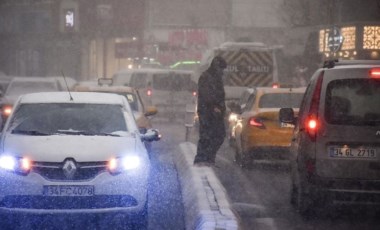 İstanbul'da turuncu alarm! Kar yağışı ne kadar sürecek? İşte son tahminler