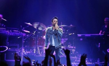 Megastar zamana meydan okuyor: İşte unutulmayan 10 Tarkan şarkısı