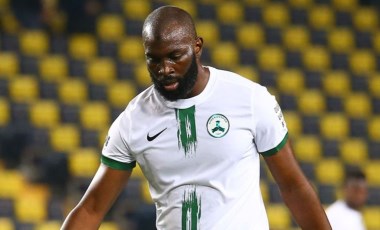 GZT Giresunsporlu Doukara’dan tepki çeken kutlama: Antalyaspor'a üçlü çektirdi