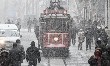 Meteoroloji açıkladı: İstanbul'a önce fırtına sonra kar geliyor