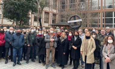 Cağaloğlu Anadolu Lisesi'nde veliler bir kez daha eyleme çıktı