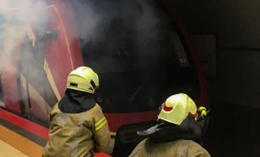 Üsküdar'da metro durağındaki elektrik trafosunda yangın