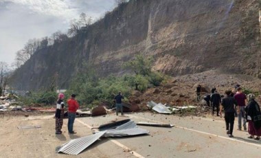 Rize'de heyelan; Ardeşen-Çamlıhemşin yolu kapandı