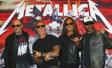 Metallica'dan Ukraynalı mültecilere büyük destek