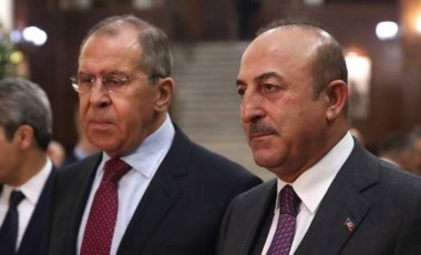 Dışişleri Bakanı Çavuşoğlu, Rus mevkidaşı Lavrov'la telefonda görüştü