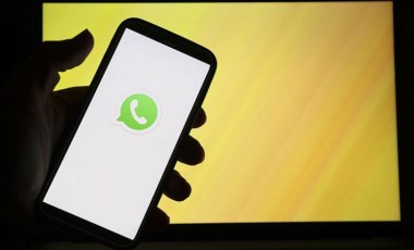 WhatsApp'a beklenen özellik geliyor: Emojiyle yanıt verilebilecek