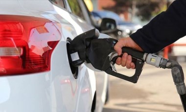 Petrol fiyatları ABD’nin açıklaması sonrası uçtu: Yeni zam yolda!