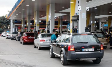 İYİ Parti'li İbrahim Özkan, bu gece motorine dev zam geleceğini açıkladı