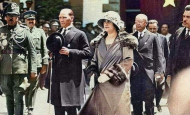 Mustafa Kemal Atatürk'ün Cumhuriyet devrimleriyle kadınlar toplum içinde değer kazandı