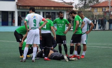 Amatör Lig ekiplerinden Dodurgalarspor'da bir maçta 3 kaleci birden sakatlandı