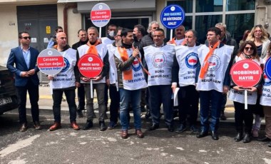 İzmir'de İŞKUR binası önünde ‘Mobbing var’ protestosu