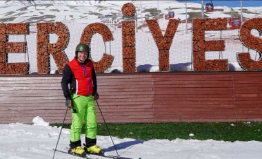 Avusturyalı eski şampiyon sporcu Marc Girardelli, Erciyes'te kayak yaptı