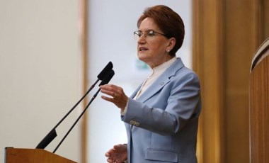 İYİ Parti Genel Başkanı Akşener, bazı belediye başkanlarıyla görüştü