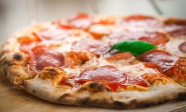 Fransa'da 2 kişinin ölümüne neden olan pizzaları üreten Nestle'nin merkezinde arama