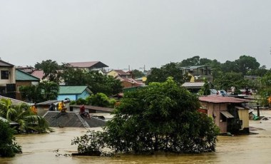 Filipinler'de sel ve heyelan faciası: 121 ölü