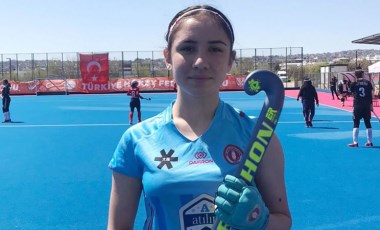 Denizli'nin ilk hokey sporcusu Ayşe Ebrar Alvan tarihe geçti