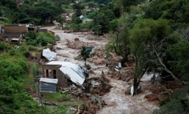 Güney Afrika'daki sel felaketinde hayatını kaybedenlerin sayısı 395'e yükseldi