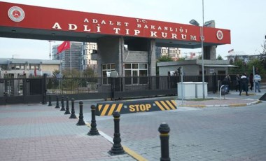 Emekli polis evinde ölü bulundu