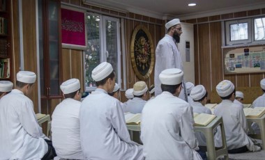 Modern eğitim sistemine karşı İstanbul'un göbeğinde medrese açtılar