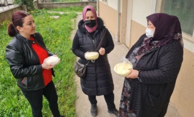 Kapı kapı dolaşıp tereyağı diye margarin ve patates püresi karışımı sattılar (17 Nisan 2022) (Video Haber)