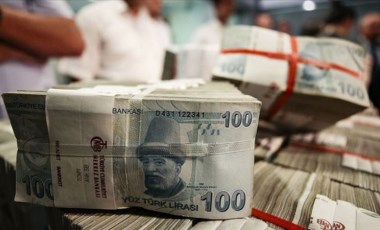 Hazine 10 yıl vadeli tahvil ihalesinde 12,6 milyar lira borçlandı