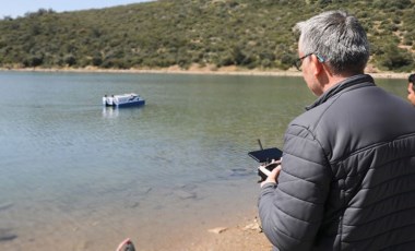 Aydın Büyükşehir Belediyesi, güneş enerjisiyle çalışan deniz temizlik aracı üretti