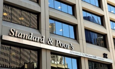 S&P, Türkiye'nin yerel para cinsinden kredi notunu düşürdü