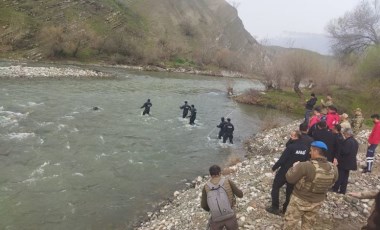 Çaya düşüp kaybolan asteğmeni arama çalışmalarında 2'nci gün