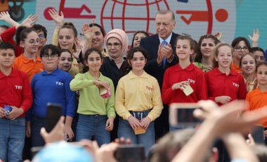 Erdoğan 23 Nisan TRT etkinliğinde konuştu: 'Yetki sahibi olduğunuzda sakın ola kirlenmeyin' (23 Nisan 2022)