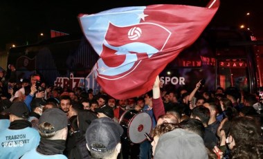 Trabzonspor'a havaalanında coşkulu karşılama