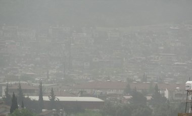 Hatay'da toz taşınımı: Görüş mesafesi azaldı