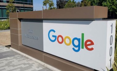 Rus mahkemesi, Google’a ait 500 milyon rublelik varlıklara el koyulmasına hükmetti