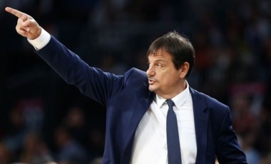 Anadolu Efes Başantrenörü Ergin Ataman: 'Larkin, şampiyon oyuncu olduğunu gösterdi'