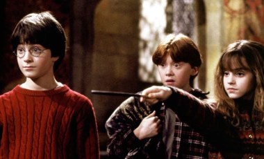 Harry Potter serisinin ilk kitabı açık artırmada: 'Hayatta kalan tek nüsha'