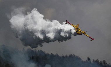 Aytun Çıray'dan Bakan Kirişçi'ye: 'Çalışır durumda kaç yangın söndürme uçağı helikopter ve hava aracı var?'