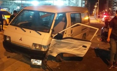 Malatya'da otomobil ile minibüs çarpıştı: 5 yaralı