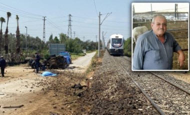 Yolcu treni hemzemin geçitte traktöre çarptı: Sürücü öldü (01 Mayıs 2022) (Video Haber)