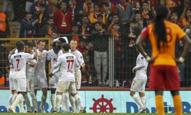 Galatasaray evinde mağlup! Galatasaray 2-3 Demir Grup Sivasspor