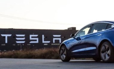 Tesla, Şangay'da üretimini durdurdu