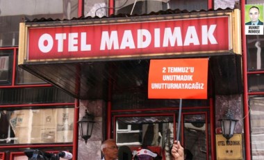 Madımak Oteli’ni yakmaya gelen iki kişi, dokuz yıl sonra anıttan kaldırıldı