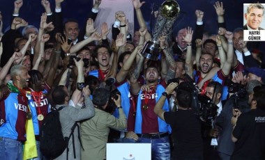 Trabzonspor, kupasını düzenlenen coşkulu törenle havaya kaldırdı