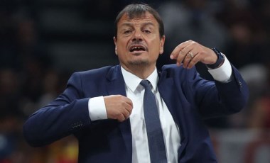 Anadolu Efes Başantrenörü Ergin Ataman: Şampiyonluğa 1 kaldı