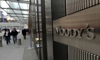 Moody's: 'Türkiye’de tasarruf etmek mantıklı bir seçenek değil'