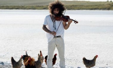 Bakanlık, Atatürk'e hakaret eden Ara Malikian'ın konserini iptal etti