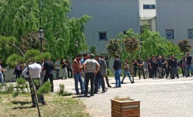 Munzur Üniversitesi'nde TÜGVA'yı protesto eden öğrencilere polis müdahale etti: 5 öğrenci gözaltına alındı