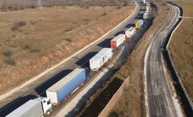 Bulgaristan sınırındaki TIR kuyruğu devam ediyor